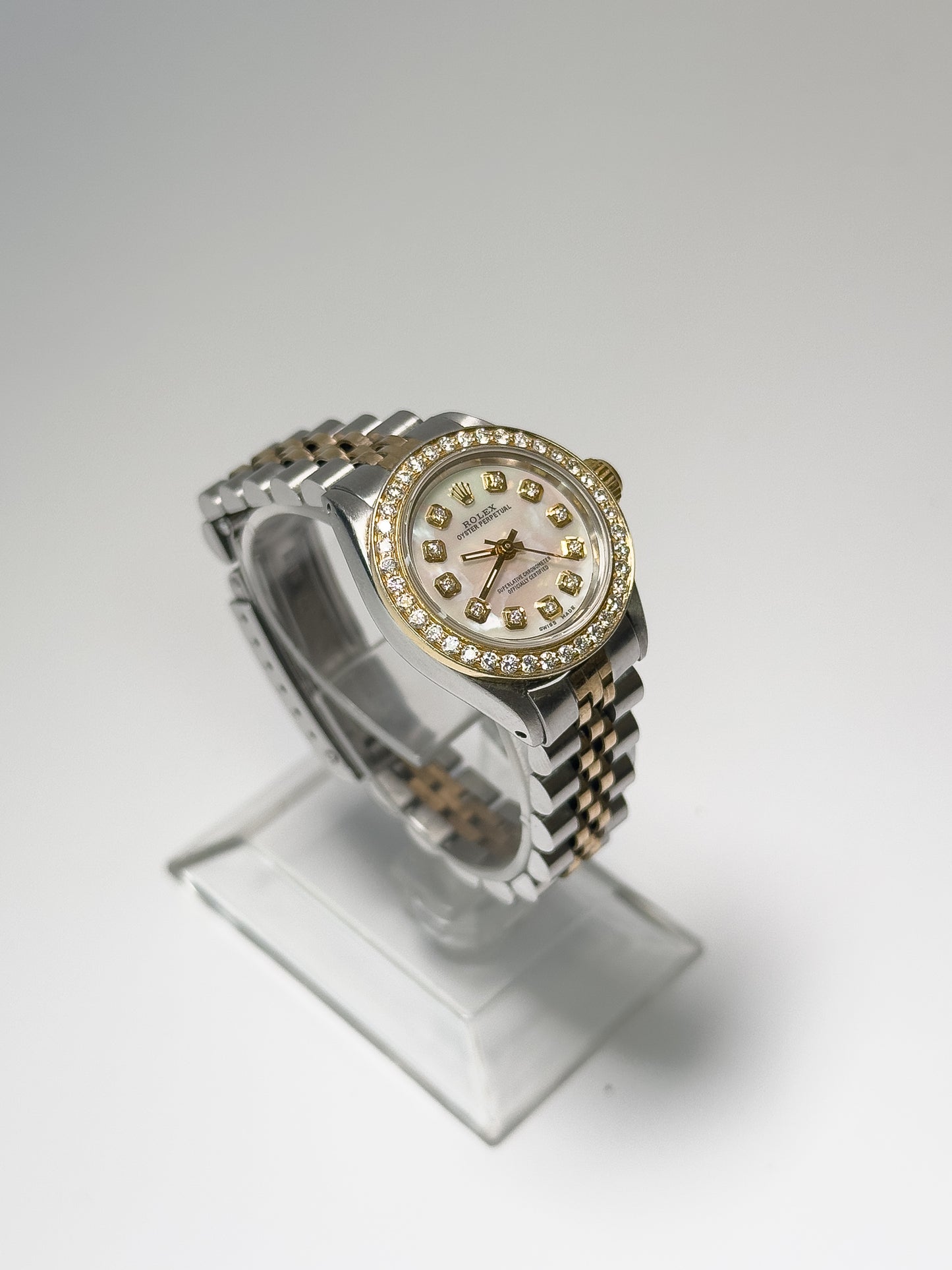 ROLEX DATEJUST - OYSTERSTEEL AND YELLOW GOLD - MOTHER OF PEARL DIAL - CUSTOM BEZEL