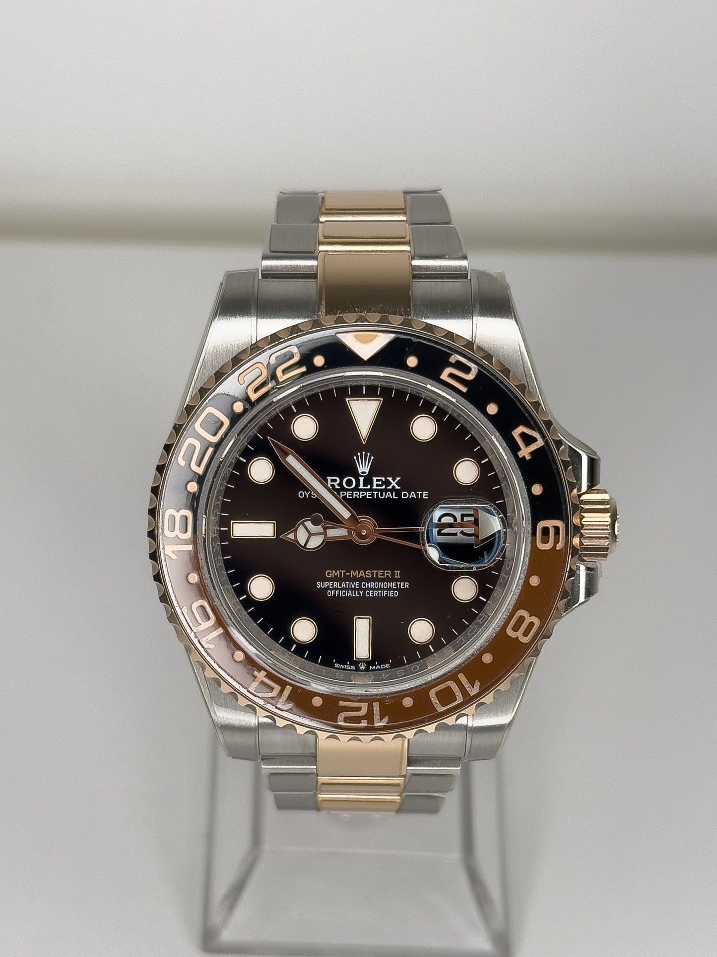 ROLEX GMT-MASTER II - OYSTERSTEEL & ROSE GOLD - BLACK DIAL - BLACK AND BROWN BEZEL