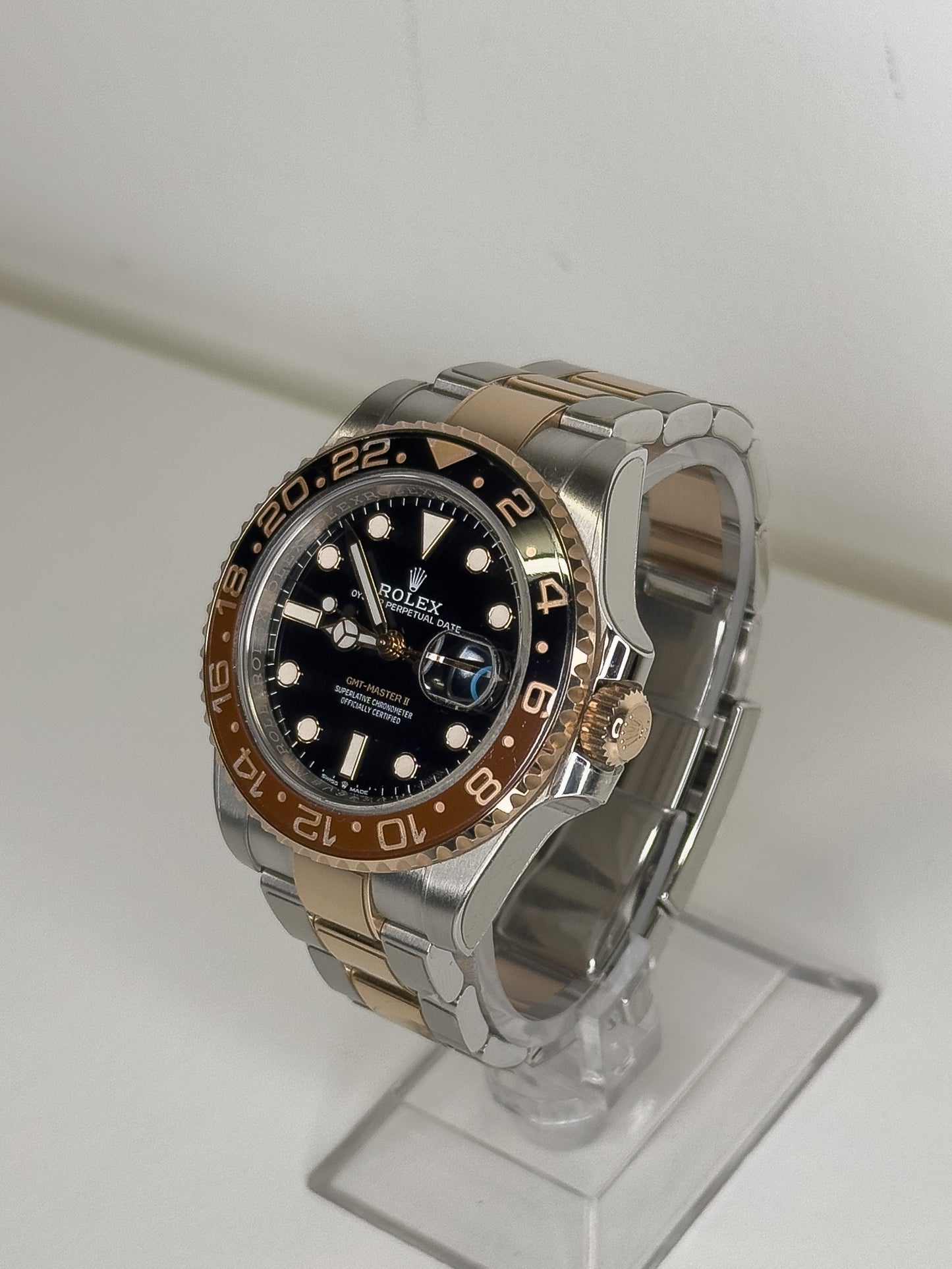 ROLEX GMT-MASTER II - OYSTERSTEEL & ROSE GOLD - BLACK DIAL - BLACK AND BROWN BEZEL