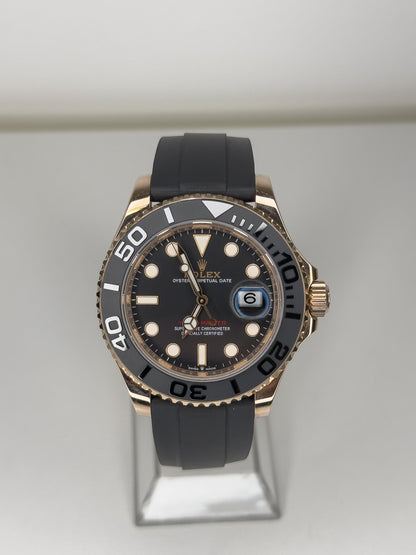 ROLEX YACHT-MASTER 40 - ROSE GOLD - OYSTERFLEX - BLACK DIAL