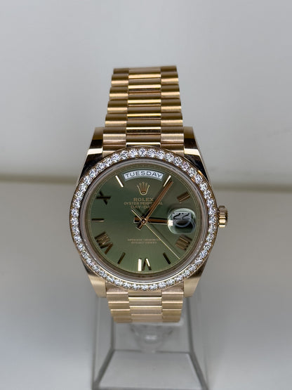ROLEX DAY-DATE 40 - ROSE GOLD - OLIVE & DIAMONDS DIAL