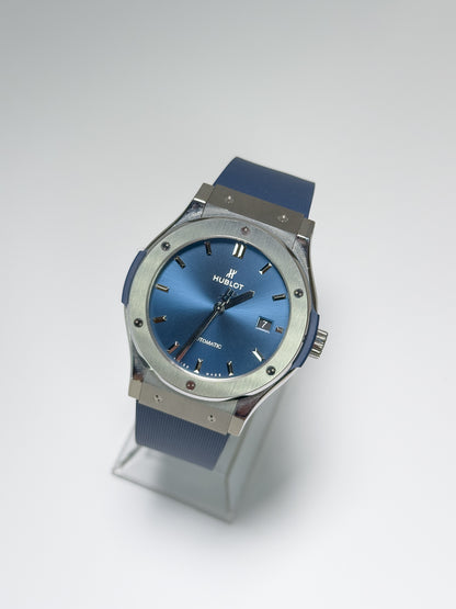 HUBLOT CLASSIC FUSION - TITANIUM - BLUE DIAL