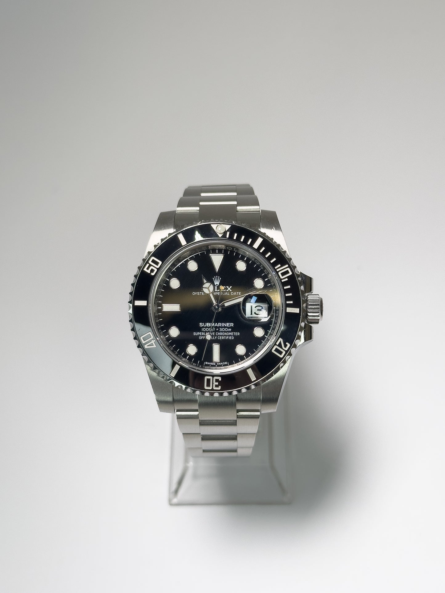 ROLEX SUBMARINER DATE - OYSTERSTEEL - BLACK DIAL