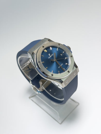 HUBLOT CLASSIC FUSION - TITANIUM - BLUE DIAL