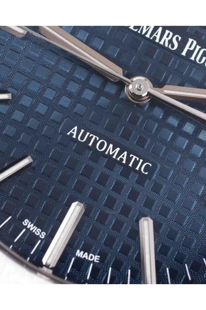 AUDEMARS PIGUET ROYAL OAK - BLUE DIAL