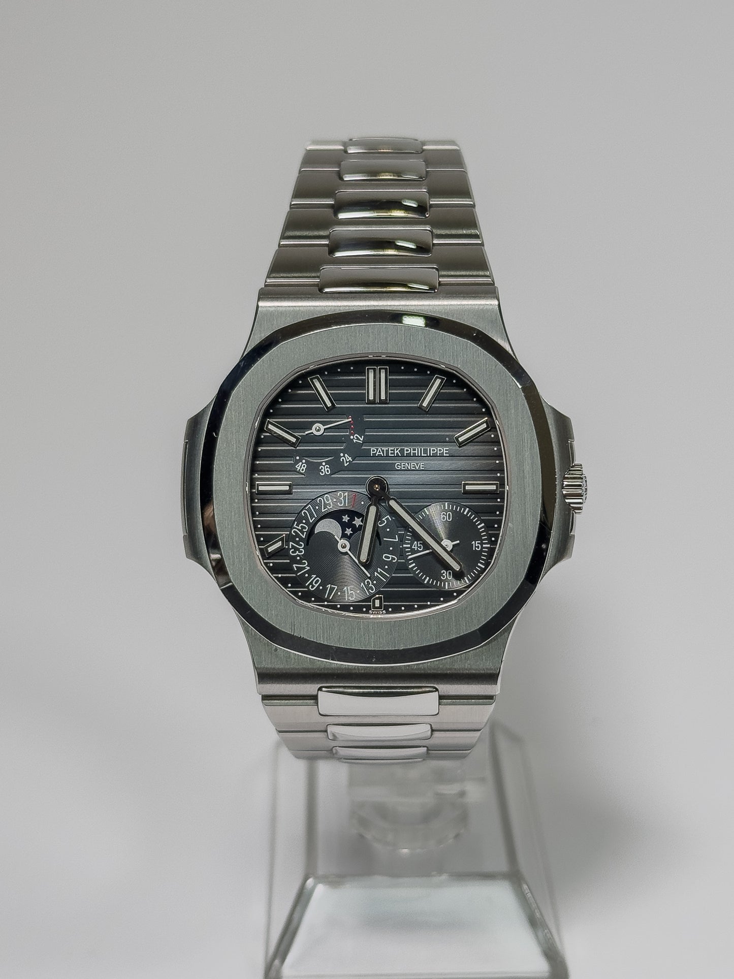 PATEK PHILIPPE NAUTILUS - NAVY BLUE DIAL