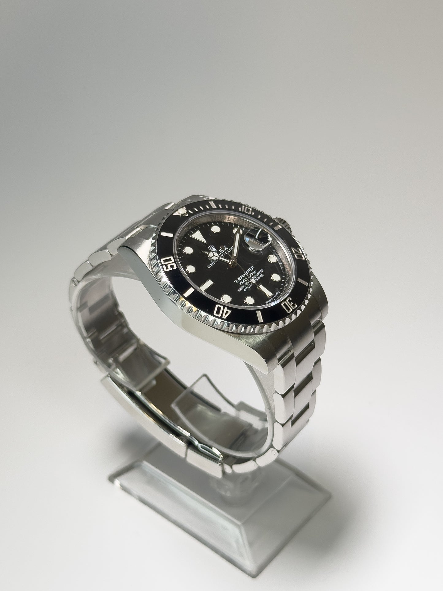 ROLEX SUBMARINER DATE - OYSTERSTEEL - BLACK DIAL